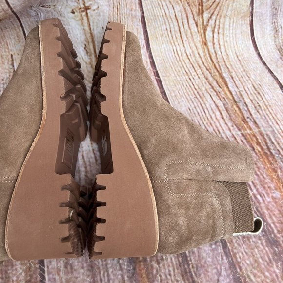 Dolce Vita Lug Sole Chelsea Boot Brown Size 9 Ankle Round Toe Riele - Picture 6 of 9